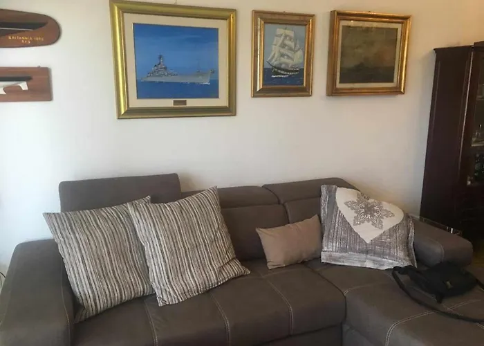 Apartment Betti 21 *